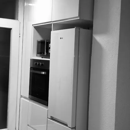 Apartmán Etna! Near To Airport Sarajevo